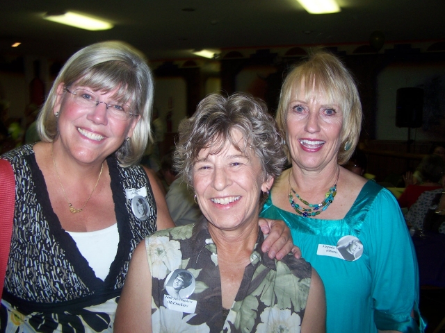 Nancy Schultz, Jane McCracken & Virginia (Olson) Wolf